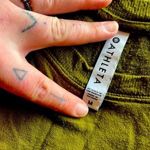 Athleta medium green long sleeve